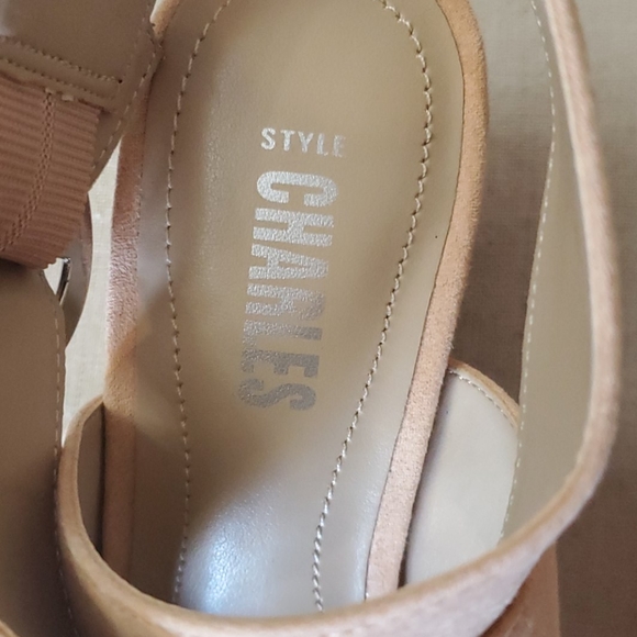 Style Charles heels, open toes/heels size 6.5 - Picture 11 of 11